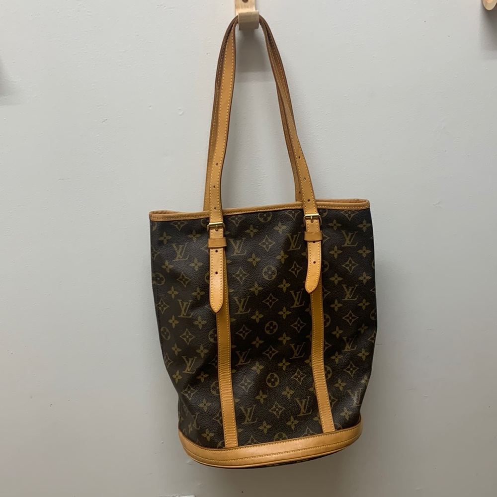 Louis Vuitton Bucket Bag GM
